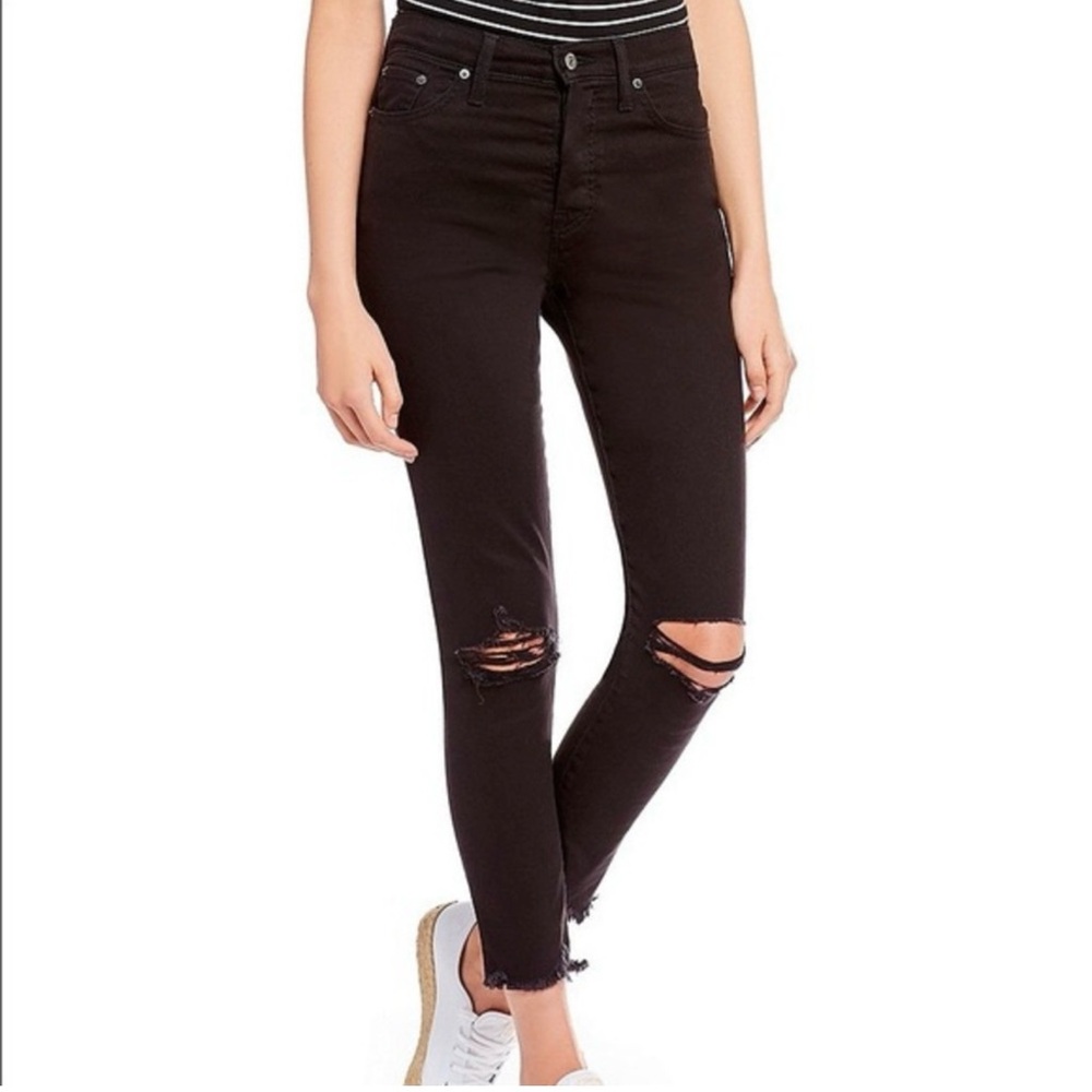 Levi’s Wedgie Distressed Black Skinny Jeans